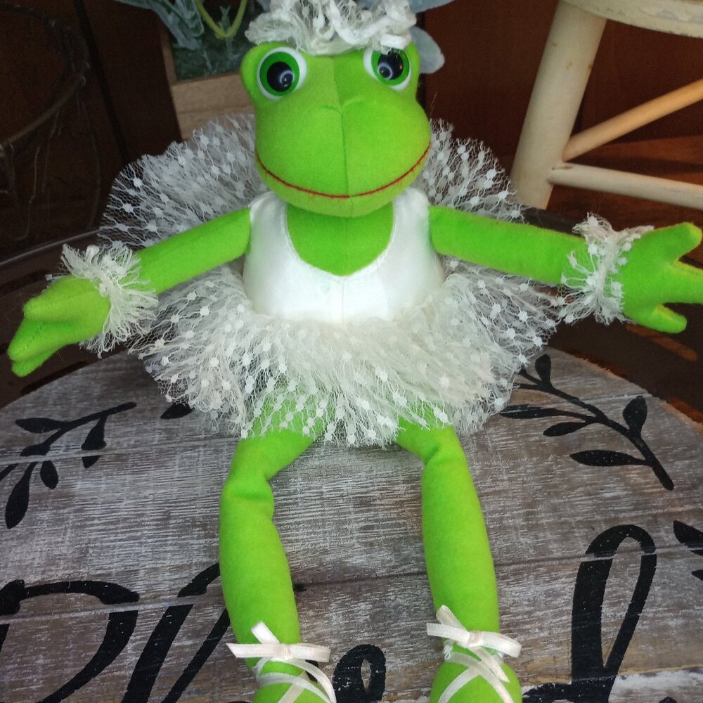 Bettina Ballerina Frog Plush by Russ 12" Berrie Green/White